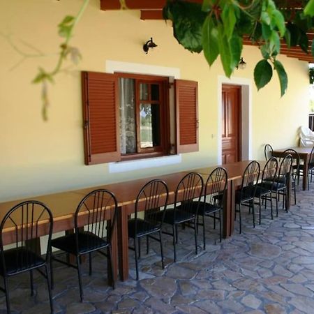 Villa Fondas Roda Esterno foto